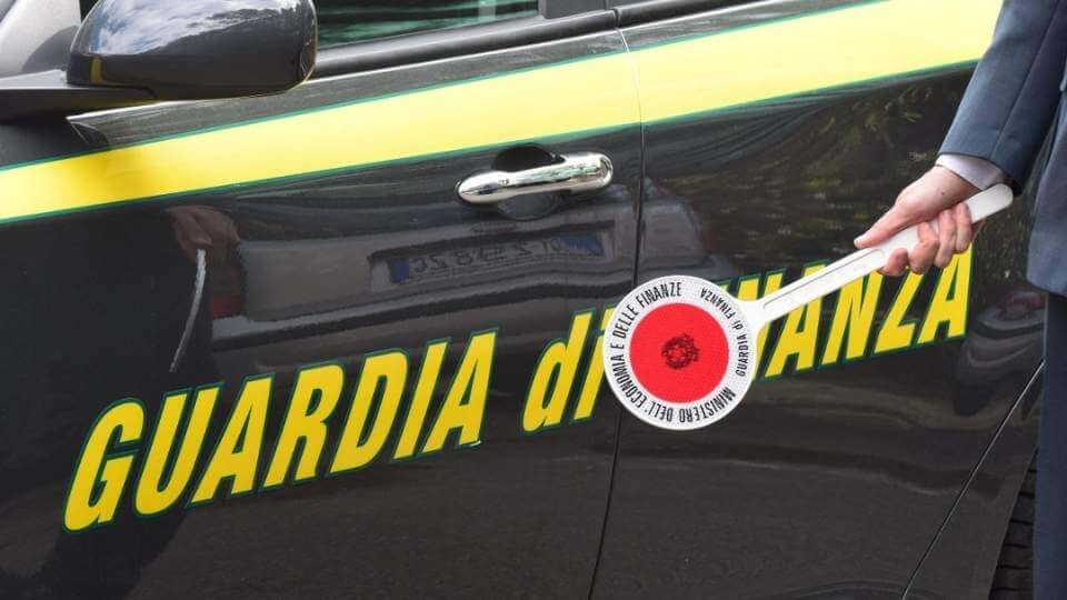 Traffico di droga tra Roma e altre regioni: 12 arresti e 180 kg di hashsih e marijuana sequestrati