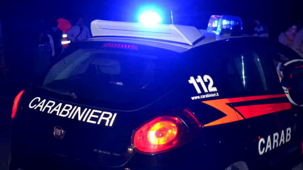 Foggia, guardia giurata uccide la moglie a colpi di pistola e poi si costituisce