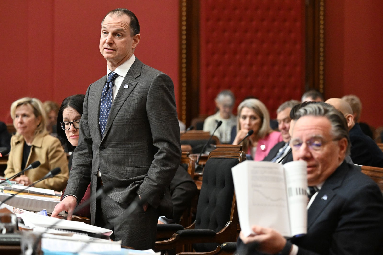 Équilibre budgétaire, coup de pouce financier aux Québécois… qu’attendre de la mise à jour économique de mardi?