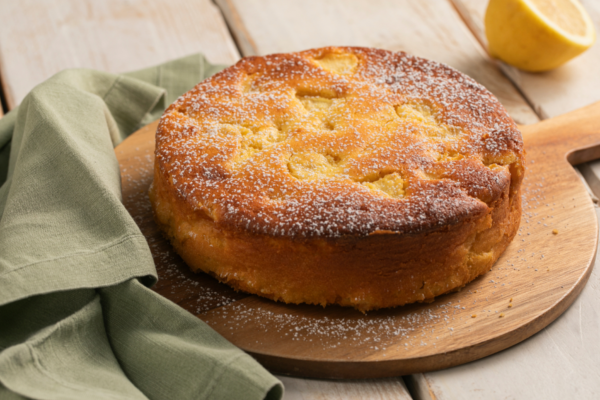 Torta di mele al limone