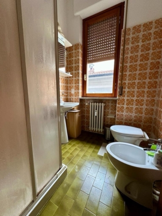 Ristrutturazione bagno, veloce e low budget: foto del prima e dopo