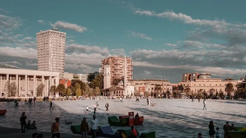 “Washington Post”: Shqipëria, në 10 destinacionet më të mira të udhëtimeve në vitin 2025