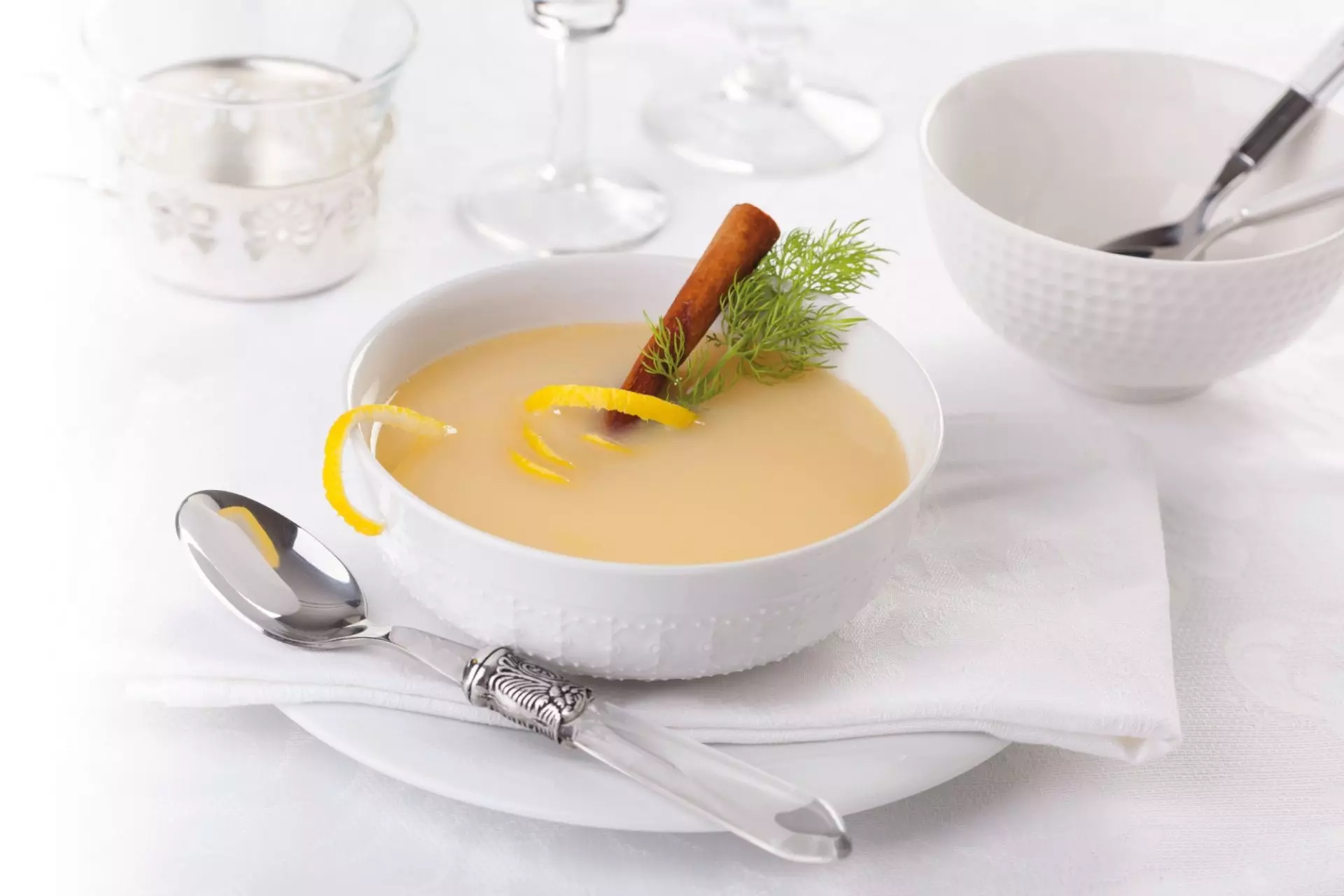 Zuppa di vino: la ricetta altoatesina che scalda l’inverno