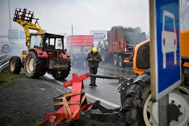 Avec ou sans tracteurs, les agriculteurs veulent manifester à Paris pour porter leurs « doléances »
