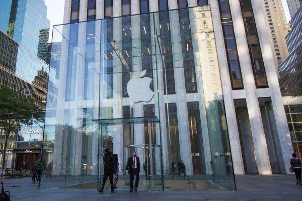 Apple ar putea să nu lanseze iPhone 18 în 2026