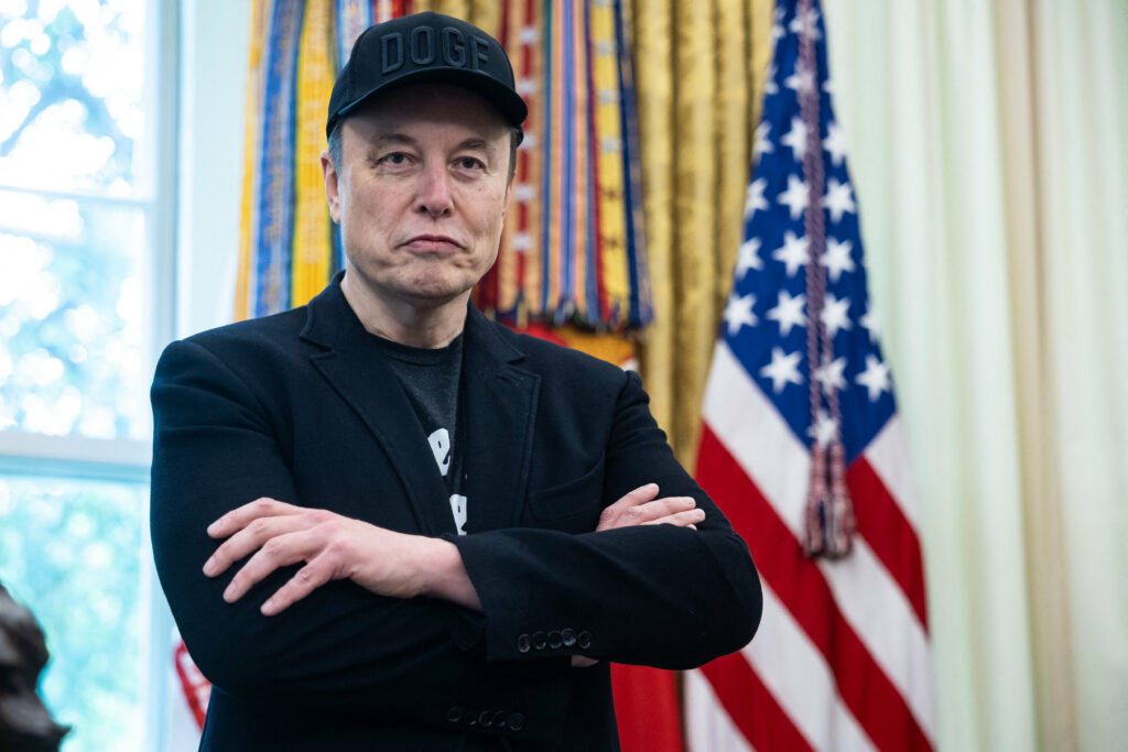 Elon Musk avertizează că folosirea Grok pentru conținut ilegal va avea consecințe legale
