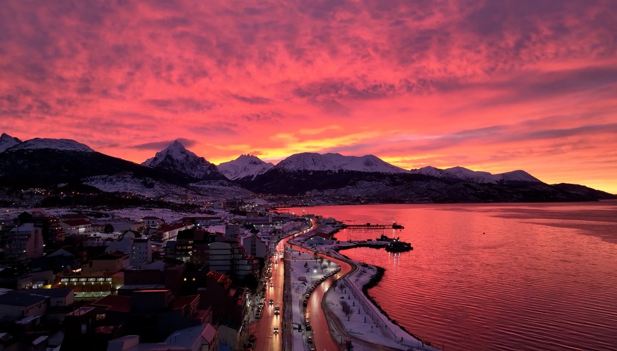 L'alba infuocata di Ushuaia