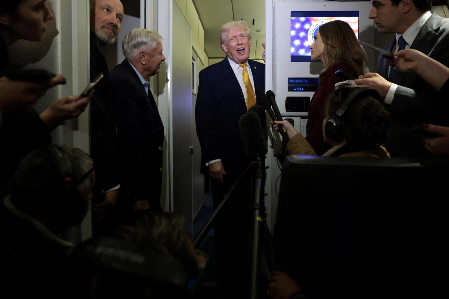 Après l’intervention militaire au Venezuela, Donald Trump enchaîne les menaces, contre le Groenland ou Cuba