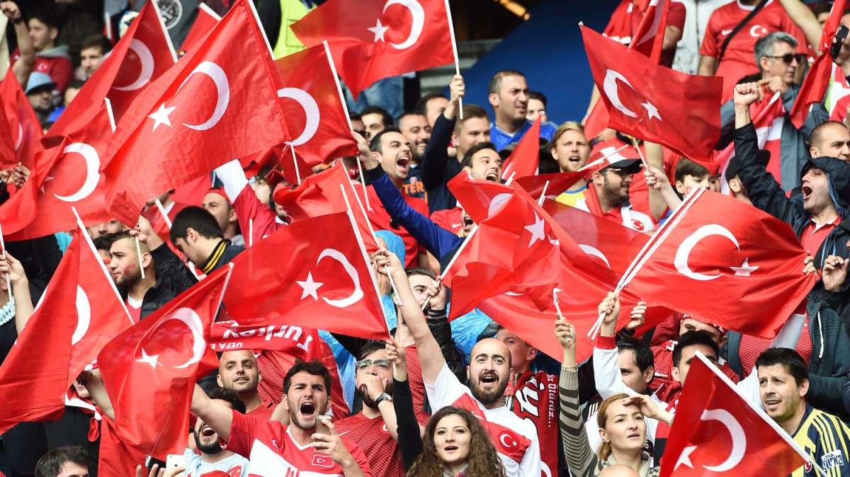 Turchia, nuovo filone dell’inchiesta sulle scommesse: deferiti 104 agenti di calciatori