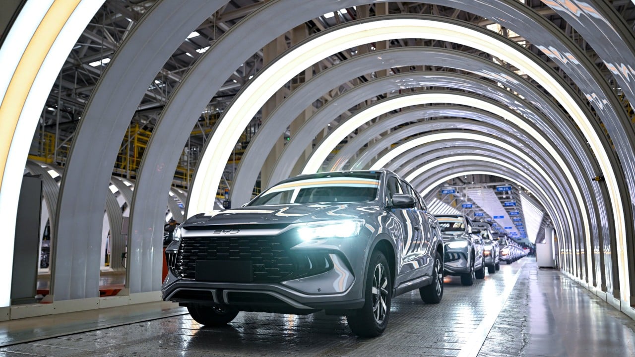 Tesla hits record sales; Chinese carmakers eye third of global market: 7 EV reads