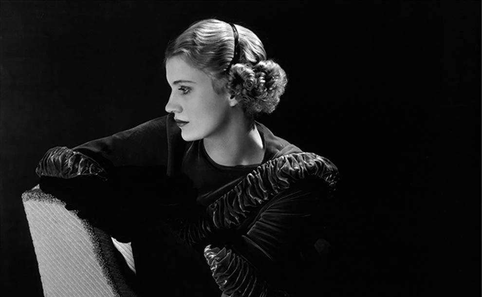 Basta dire il suo nome ed è subito Lee Miller. Modella, musa, fotografa di molti generi, donna dalle tante vite, magnifica in ognuna di esse. La celebrano due mostre che confermano il valore e la forza della sua opera