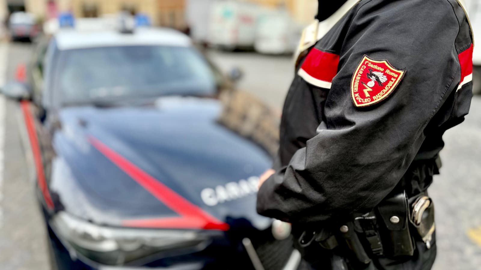 Associazione mafiosa, estorsione aggravata e continuata ed usura: 17 arresti nel Napoletano