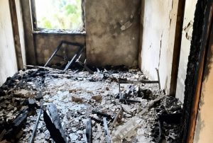 Condominio sott’attacco, gli inquilini installano le telecamere