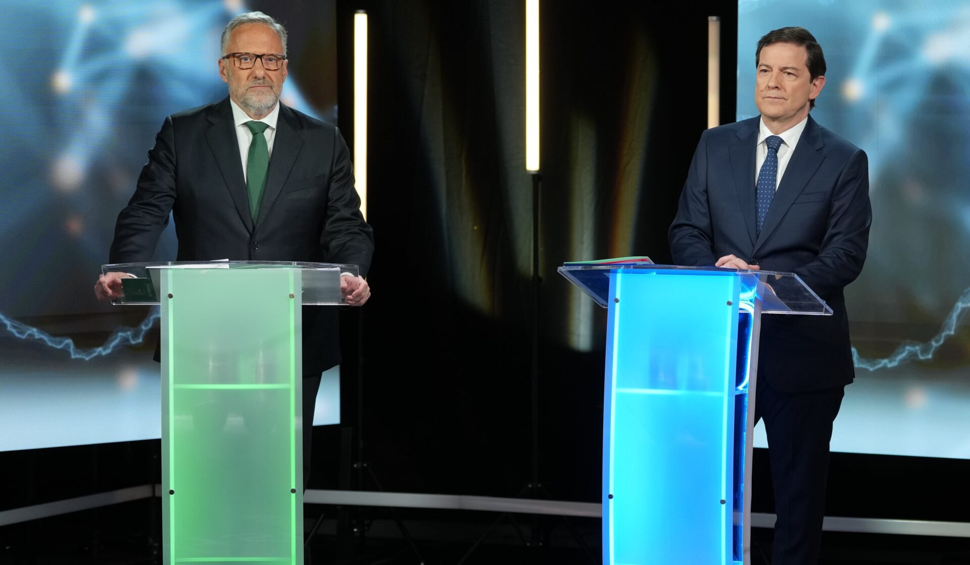 El PP y Vox alcanzan un acuerdo de gobierno en Castilla y León que incluye la “prioridad nacional”