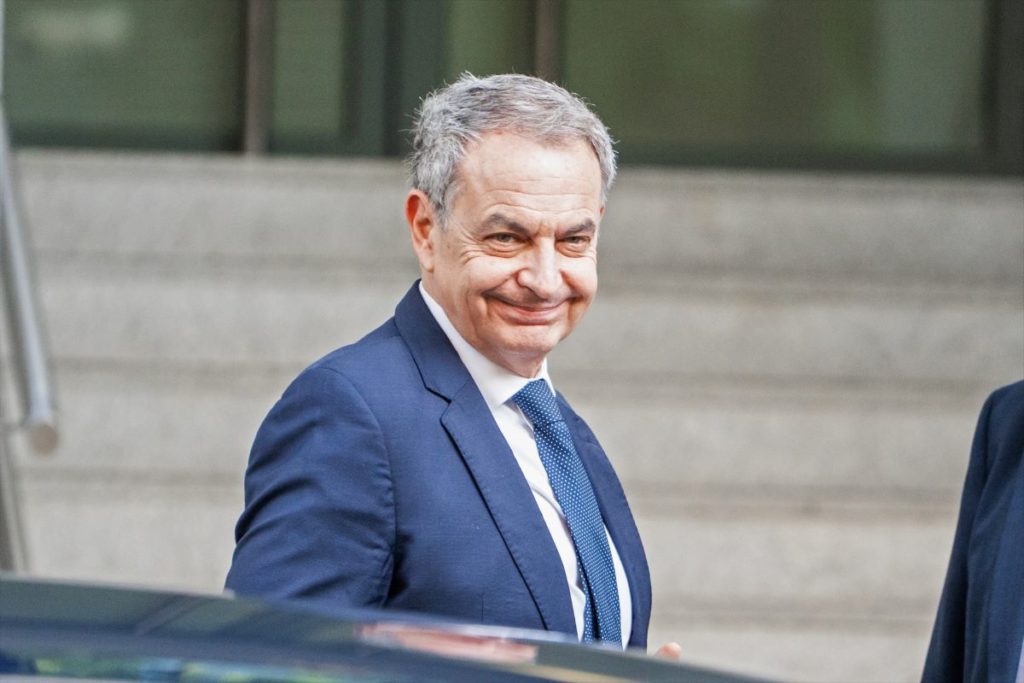 Zapatero niega ante el juez haber influido en el rescate de Plus Ultra