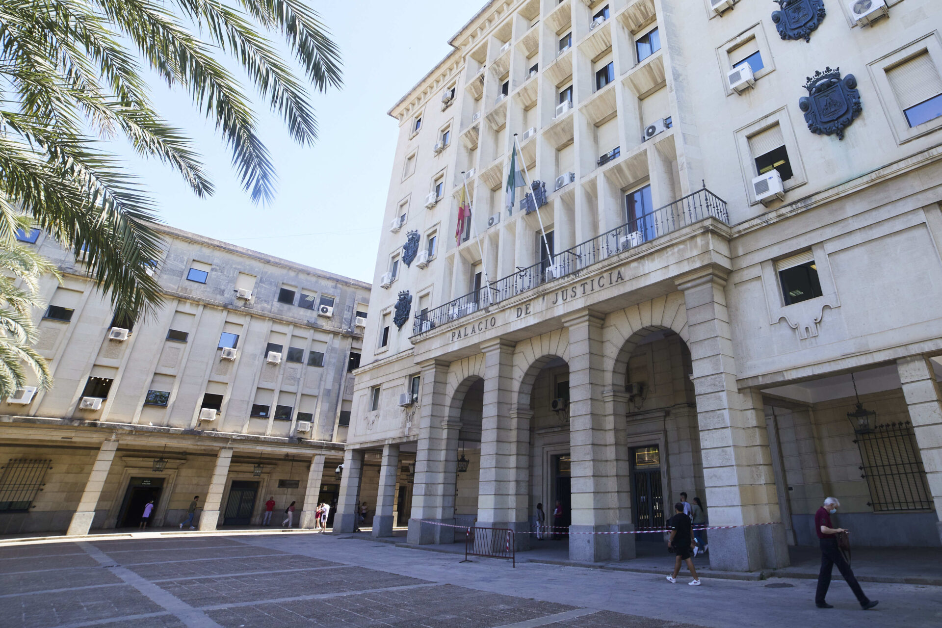 Un juzgado de Sevilla investiga la muerte por quemaduras de una bebé de 16 meses mientras la bañaba la pareja de la madre