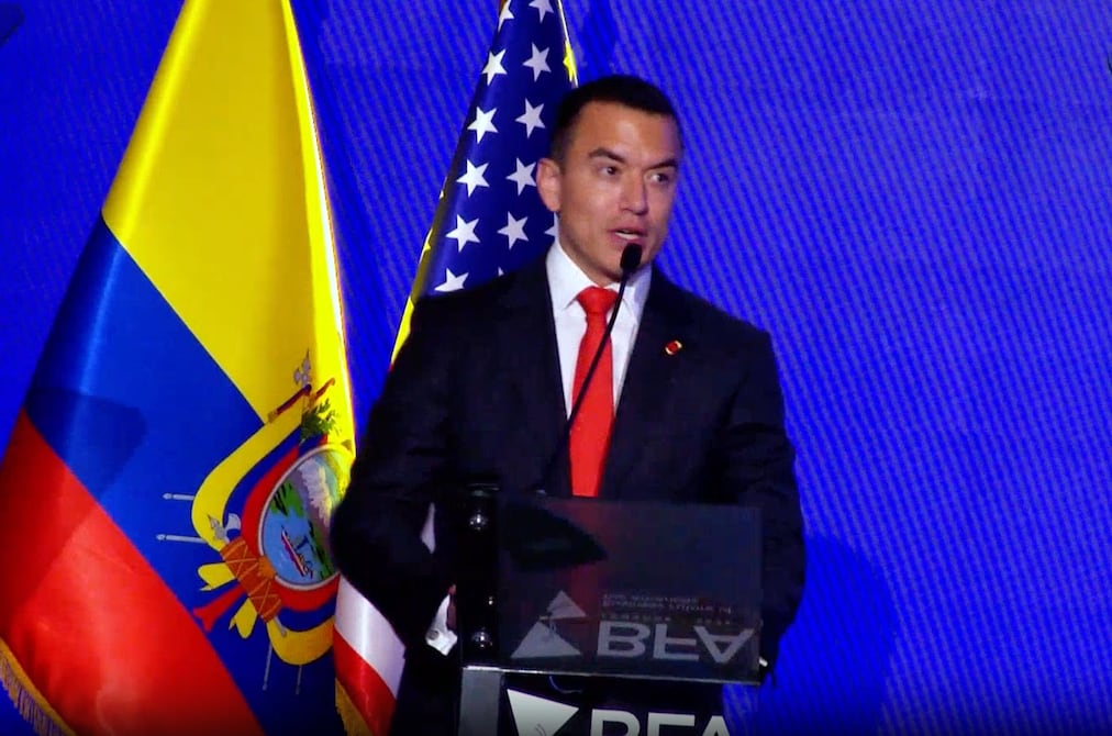 Daniel Noboa destaca recuperación económica y llama a fortalecer la inversión durante foro empresarial en Quito