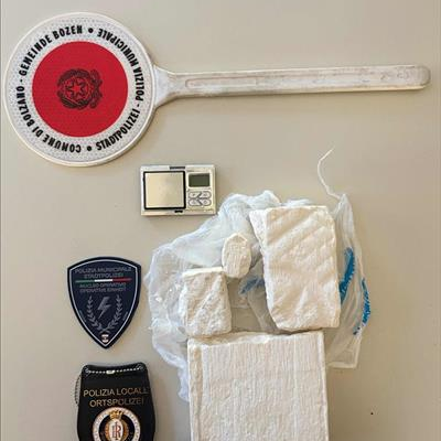 Bolzano, un chilo di cocaina scoperto dalla Polizia Locale dopo l’inseguimento