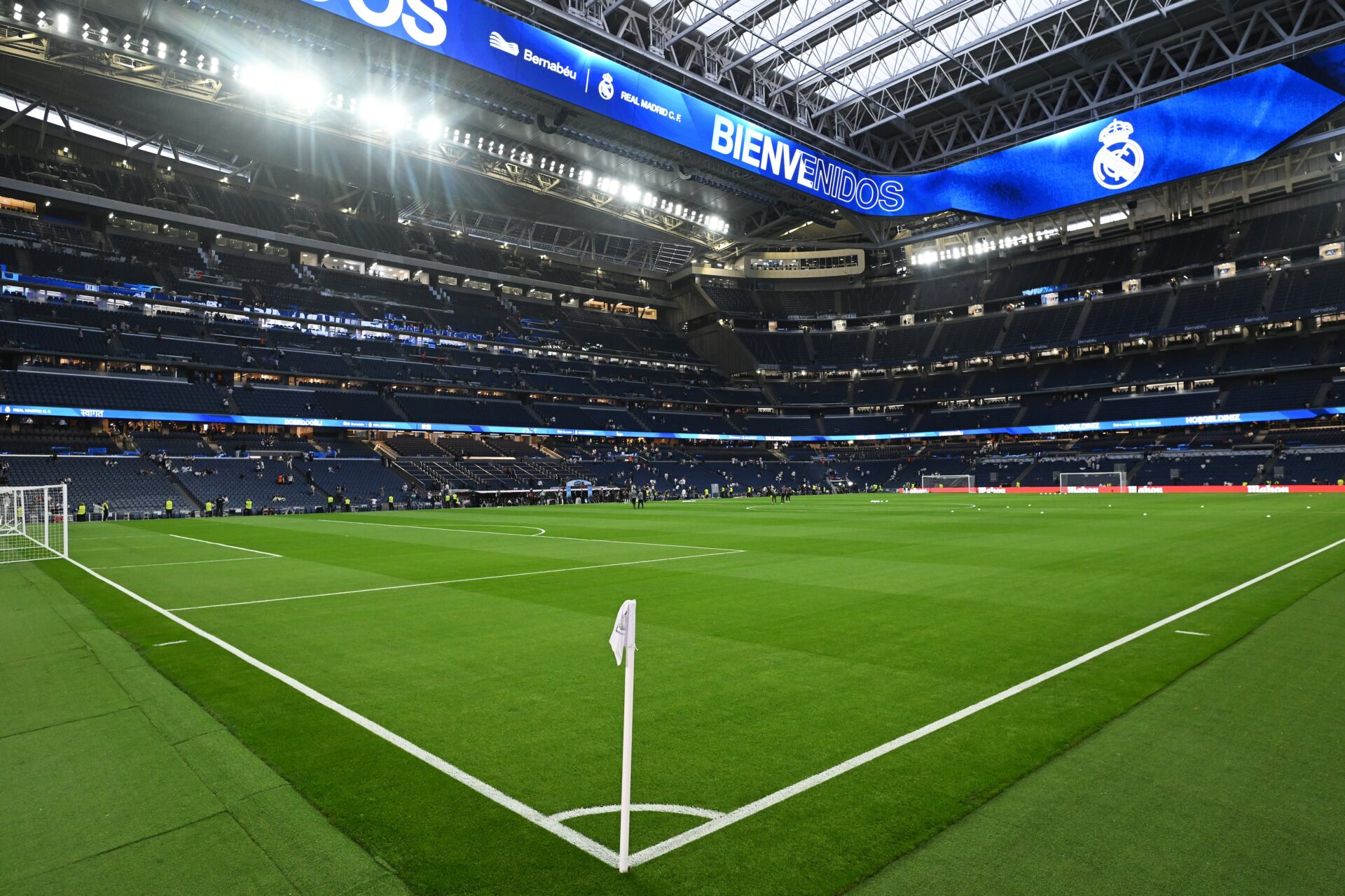 El dilema de la propiedad económica y sentimental del Real Madrid: ¿De qué es dueño un socio del club?