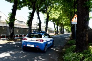 Aggredisce gli agenti durante un controllo: straniero denunciato dalla Polizia