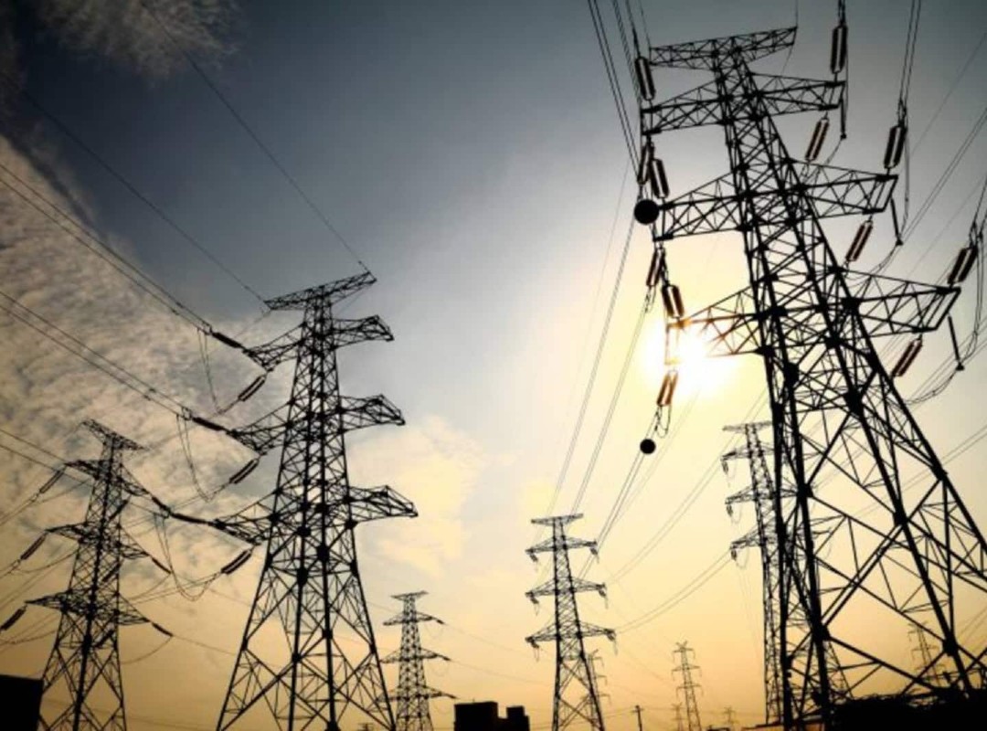 El Parlamento aprueba proyecto para abrir inversiones en el sector eléctrico
