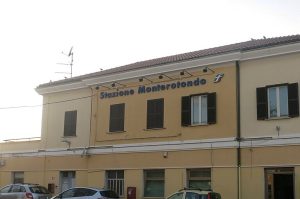 Trentenne travolto e ucciso dal treno